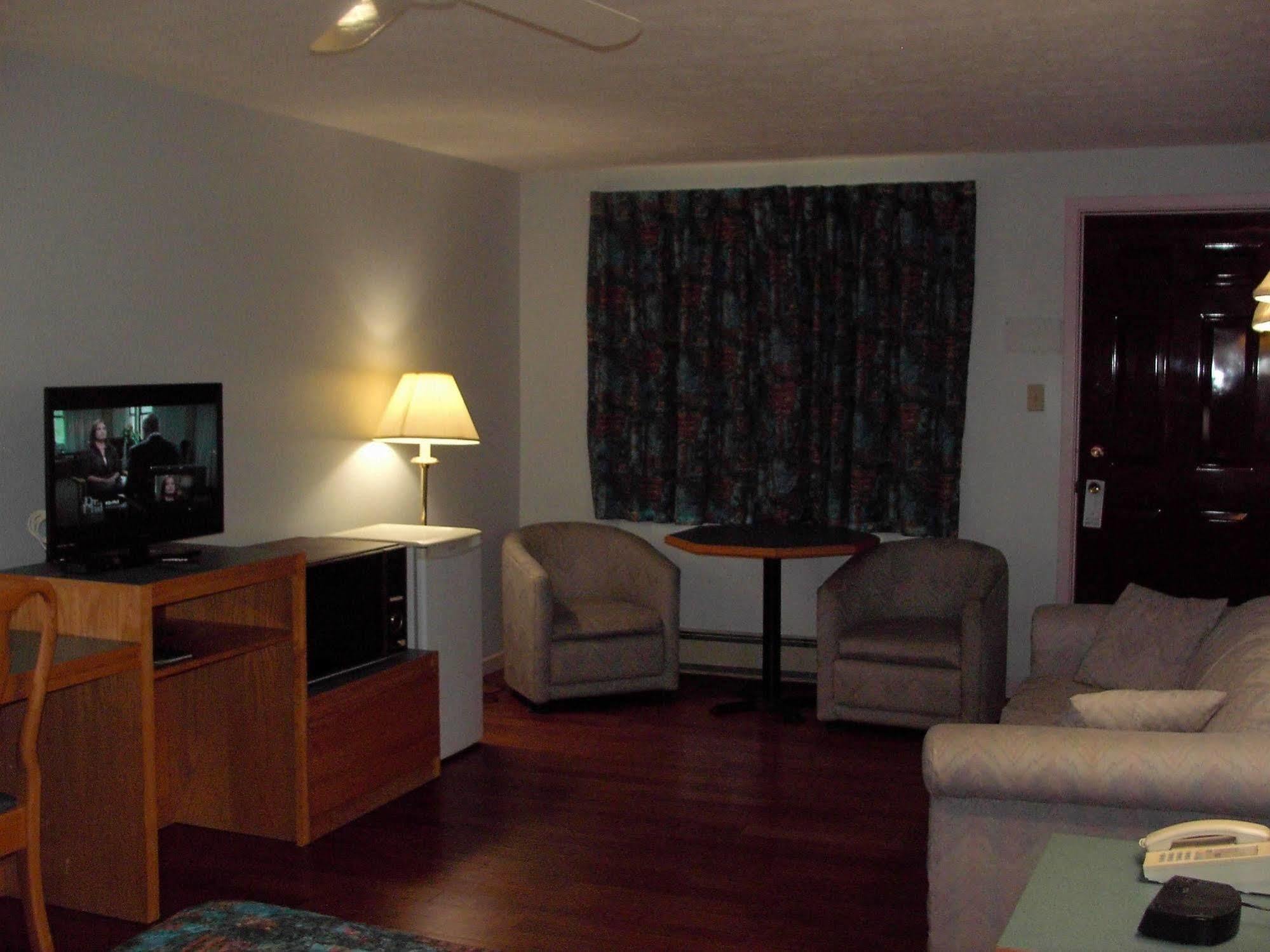 Travelodge By Wyndham Grand Falls Luaran gambar